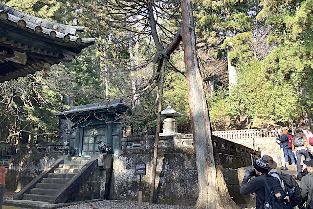 日光東照宮 奥社鋳抜門（いぬきもん）