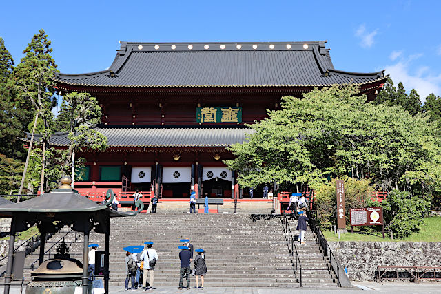 日光山輪王寺・三仏殿（本殿）